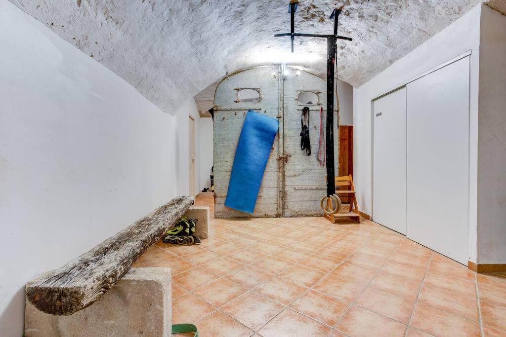 Stunning Medieval Getaway فيك- لا-غارديول المظهر الخارجي الصورة