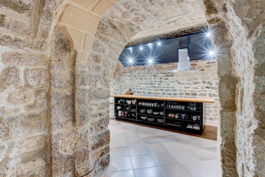 Stunning Medieval Getaway فيك- لا-غارديول المظهر الخارجي الصورة